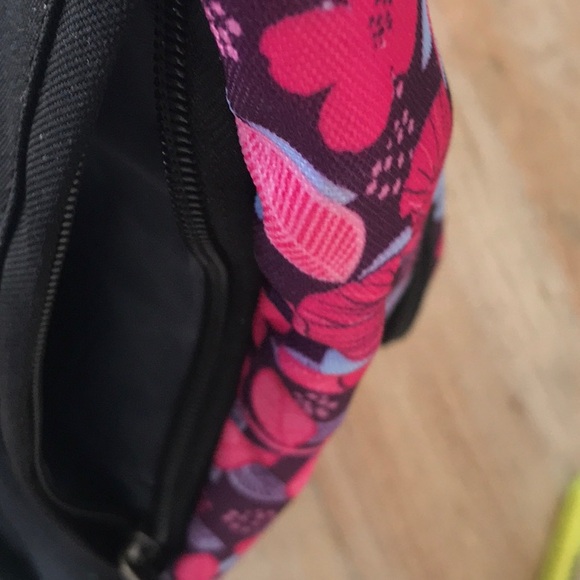 Floral Waterfly sling bag - Picture 12 of 13